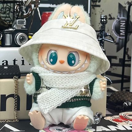 Labubu Winter White – Snow Look